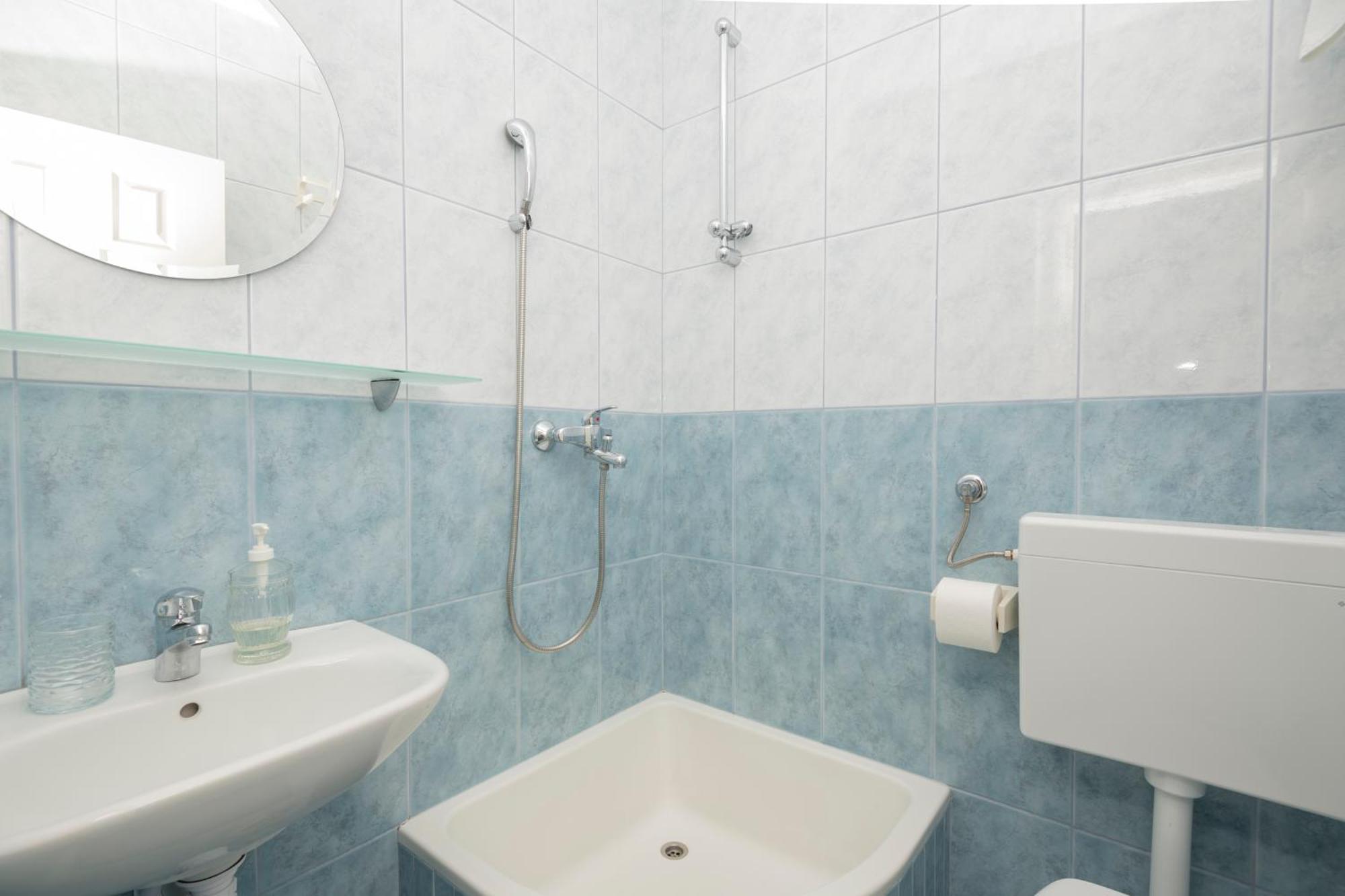 מאקרסקה Family Apartments Marita מראה חיצוני תמונה
