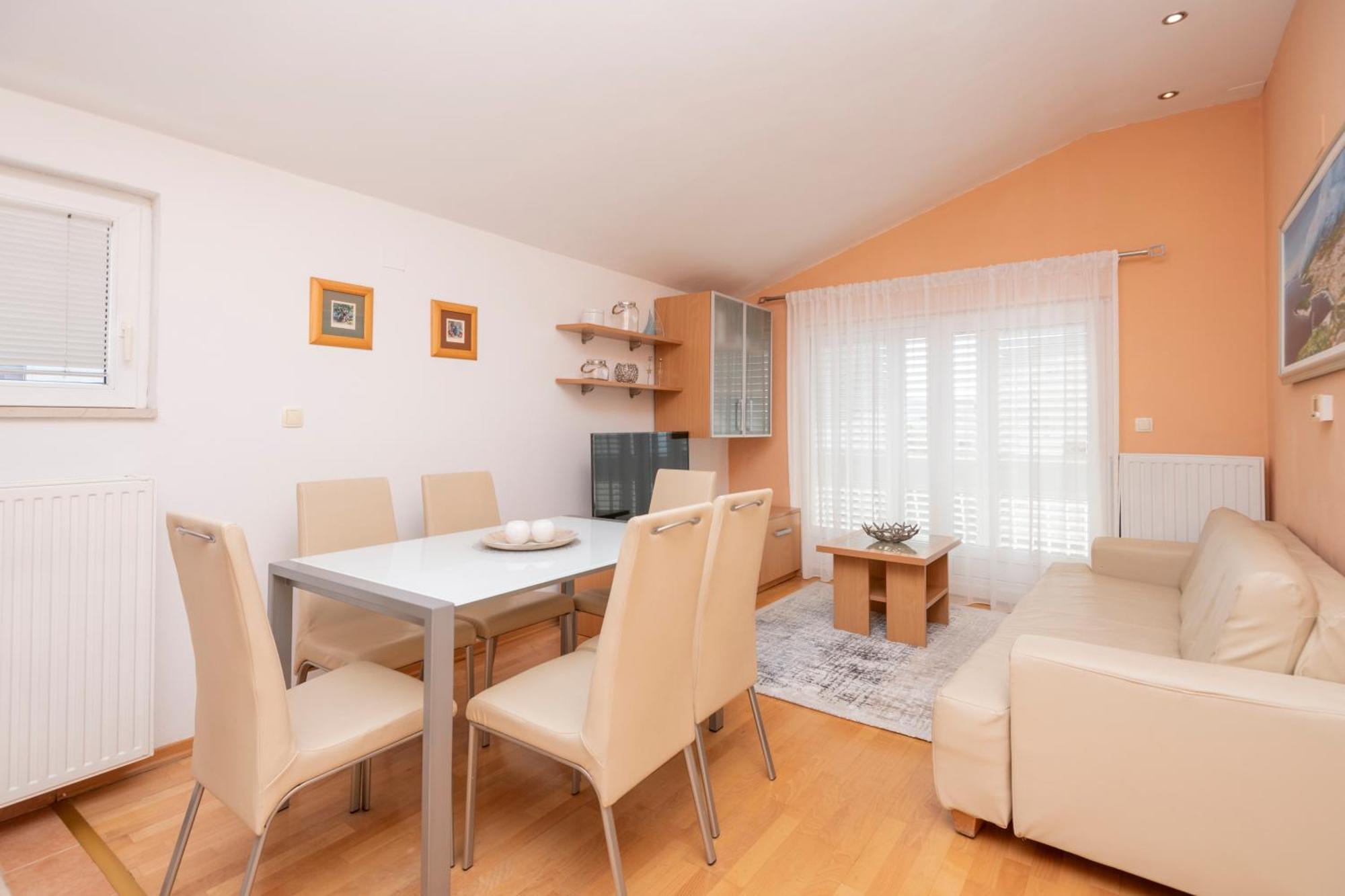 מאקרסקה Family Apartments Marita מראה חיצוני תמונה